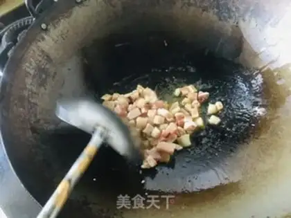 Make Rhodish and fried meat step 3