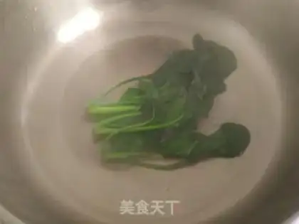 Make Spinach egg rolls step 1
