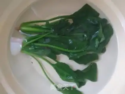 Make Spinach egg rolls step 2