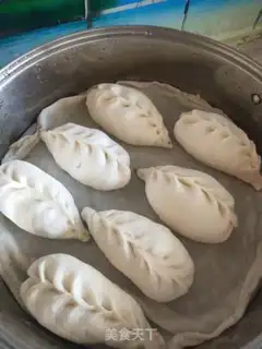 Make Egg omelet rice buns step 9