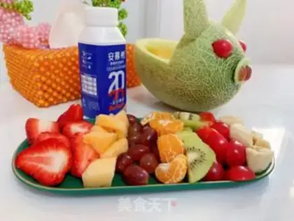 Make Piggy fruit salad step 6