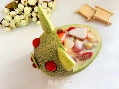 Make Piggy fruit salad step 7