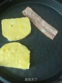 Make Eggs and cheese step 4