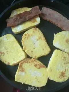 Make Eggs and cheese step 5