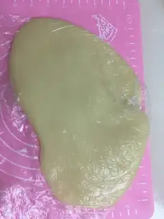 Make Mango Snowmen step 4