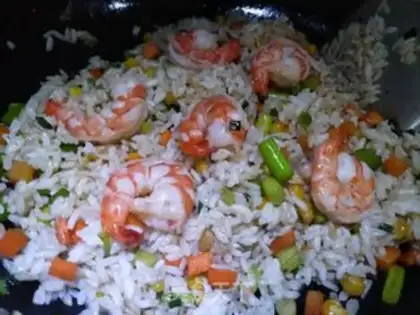Make Shrimp rice step 2
