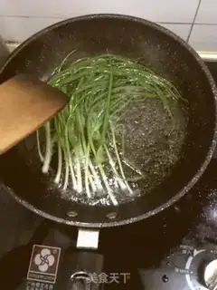 Make Onion noodles step 1