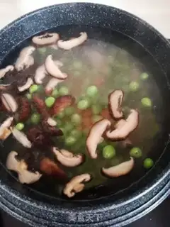Make Sweet bean mushrooms, skinny broth step 4
