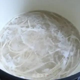 Make Dutch soy noodles step 2