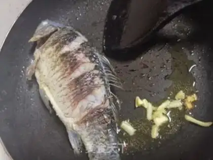Make Tofu fish soup step 1