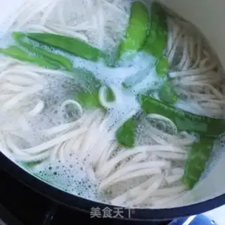 Make Dutch soy noodles step 6