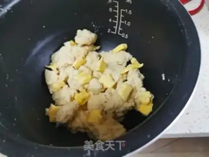 Make caterpillar bread step 2