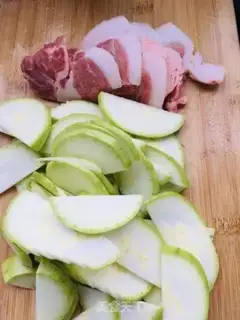 Make Hot cabbage and guacamole step 0