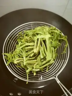 Make Fried eggs step 1