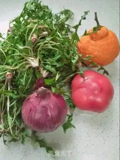 Make Onion salad step 0