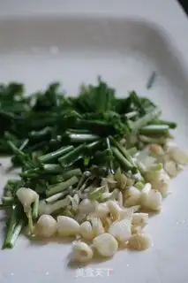Make Wild onion tofu step 1