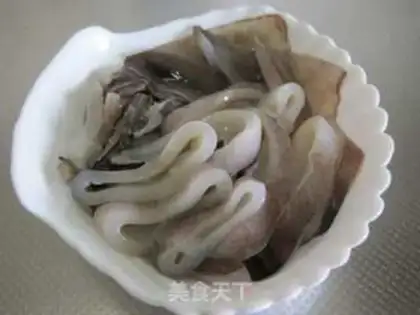 Make Spanish seafood step 2