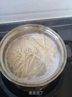 Make Spaghetti step 1