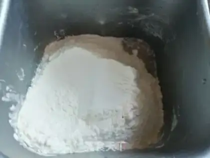 Make A thousand layers of red sugar step 0