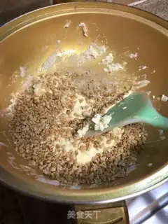 Make Cow Rolling Sugar step 3