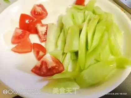 Make Tomatoes step 0