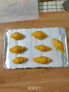 Make Pumpkin horn bag step 8