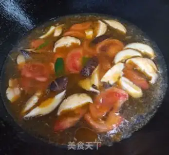 Make Tomato mushroom egg noodles step 5