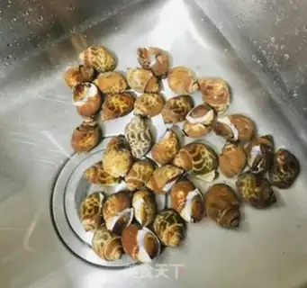 Make The wine boils the flowers step 1