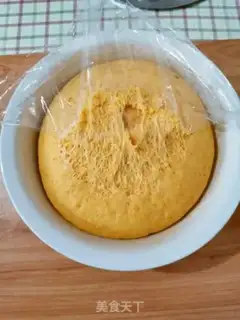 Make Pumpkin rolls step 4