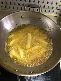 Make Fried potatoes step 1
