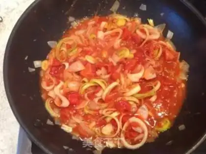 Make Catalan seafood pan step 5