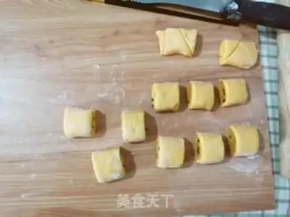 Make Pumpkin rolls step 10