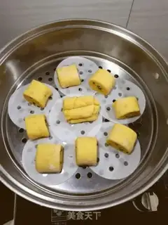 Make Pumpkin rolls step 11