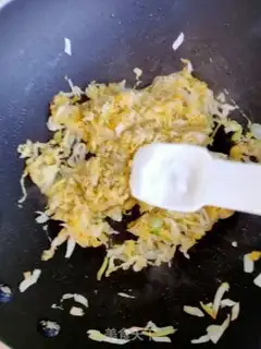 Make Godmother makes sour sauce step 4