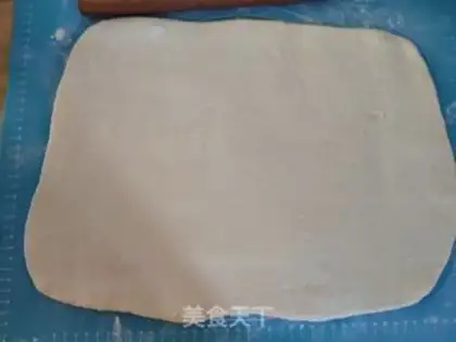 Make Pretzel rolls step 4