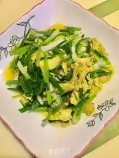 Make Onion fried eggs step 5