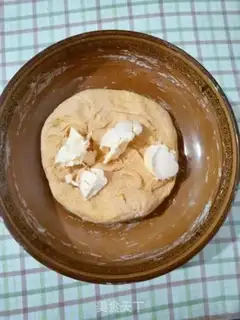 Make Pumpkin hot dog bread step 3