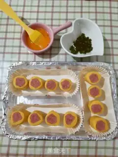 Make Pumpkin hot dog bread step 11