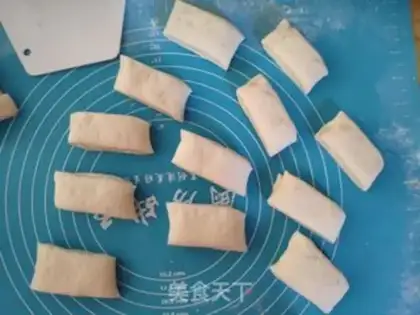 Make Pretzel rolls step 9