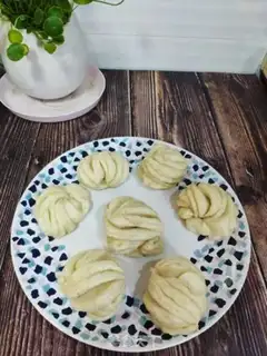 Make Pretzel rolls step 16