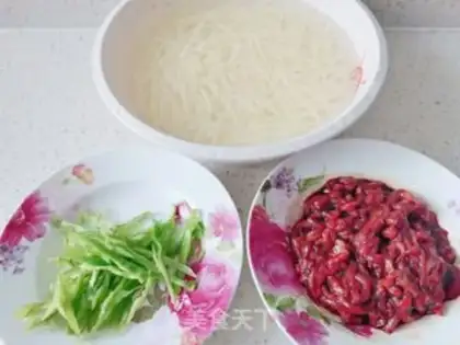 Make Pepper potatoes, fried meat step 2