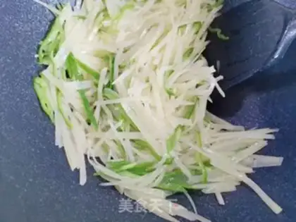 Make Pepper potatoes, fried meat step 5