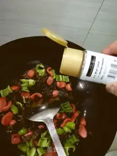 Make Pyramid. Hot dog intestines step 4