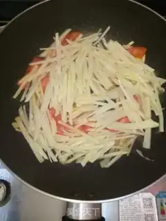 Make Tomato fried potatoes step 3