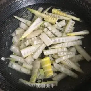 Make Springwood oars and ribs soup step 0