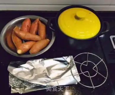 Make A casserole roasted potatoes step 0