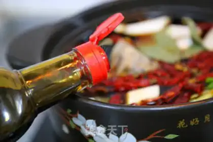 Make Spicy chicken claw wings step 15