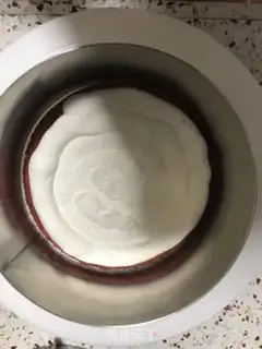 Make Strawberry cream cake step 19