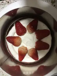 Make Strawberry cream cake step 20
