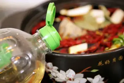 Make Spicy chicken claw wings step 16